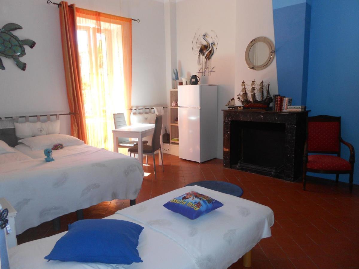L'Abri Du Vent Bed & Breakfast Fitou Bagian luar foto