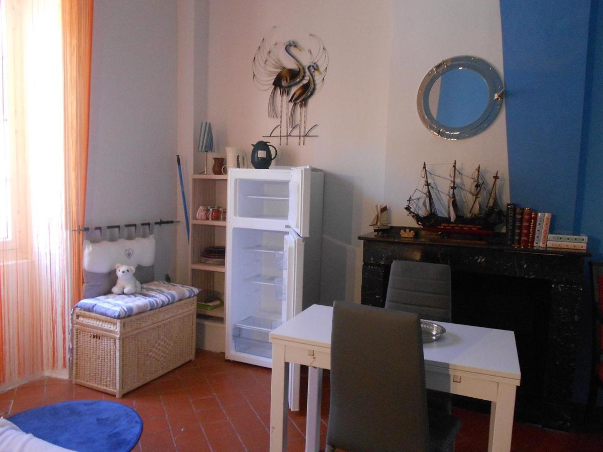 L'Abri Du Vent Bed & Breakfast Fitou Bagian luar foto