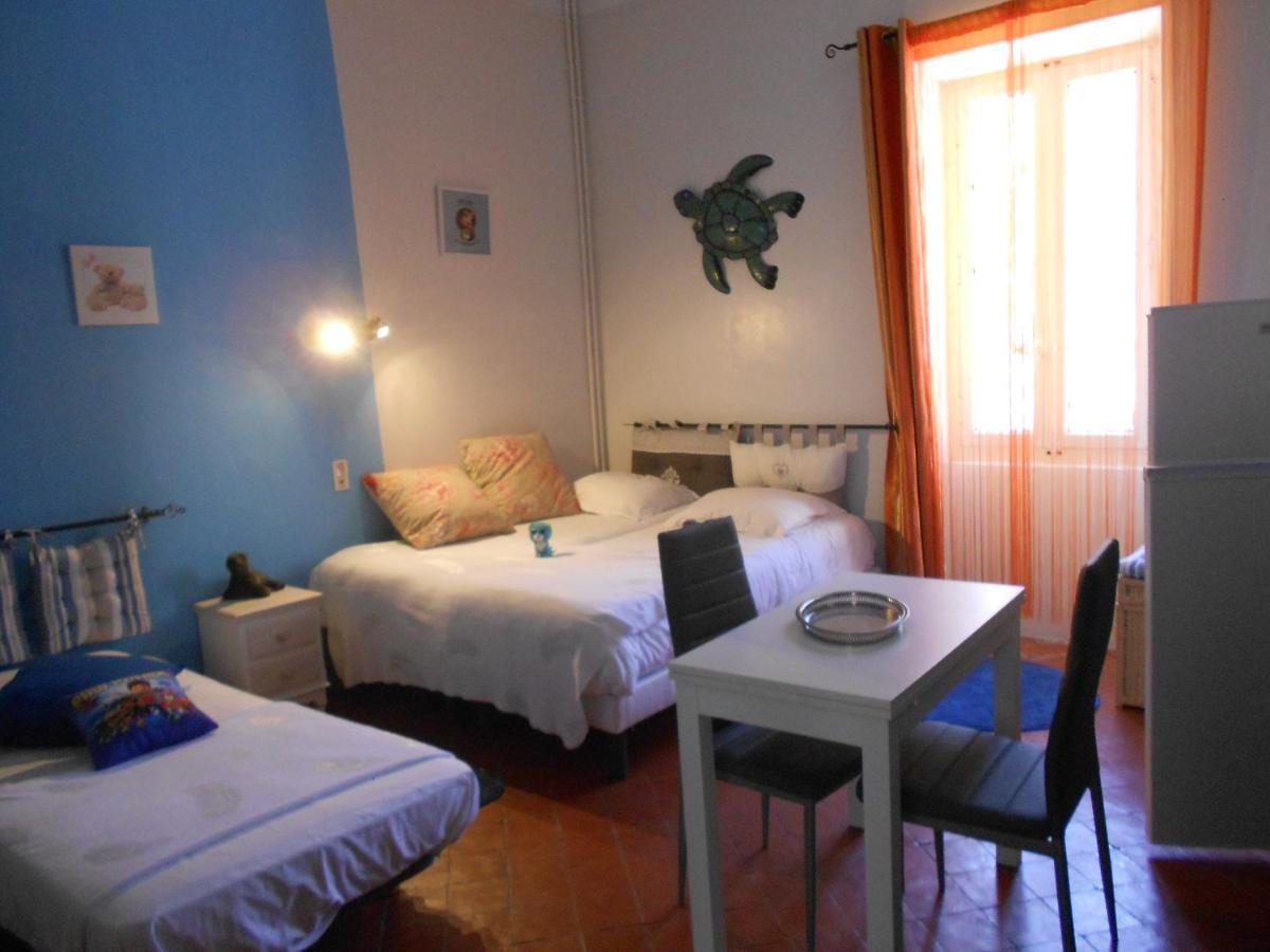 L'Abri Du Vent Bed & Breakfast Fitou Bagian luar foto