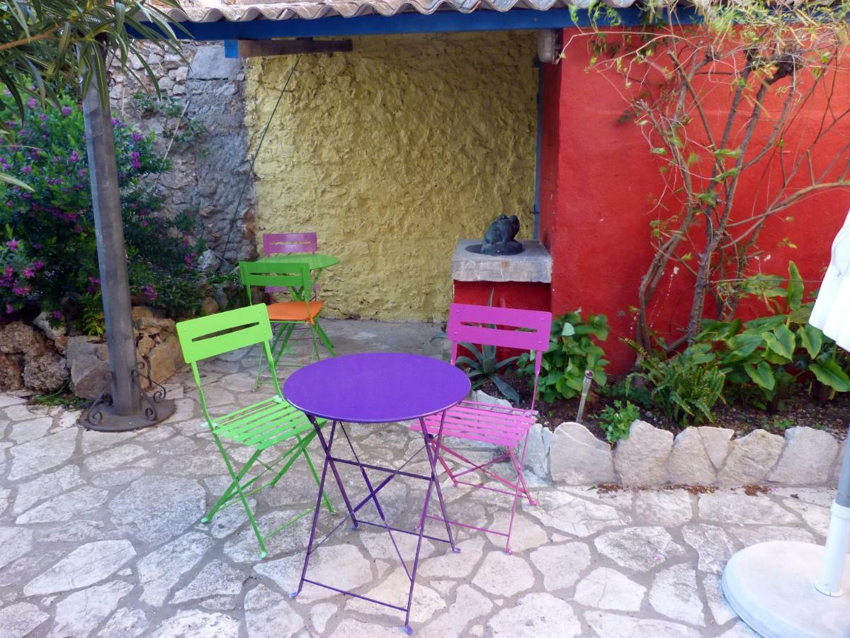 L'Abri Du Vent Bed & Breakfast Fitou Bagian luar foto